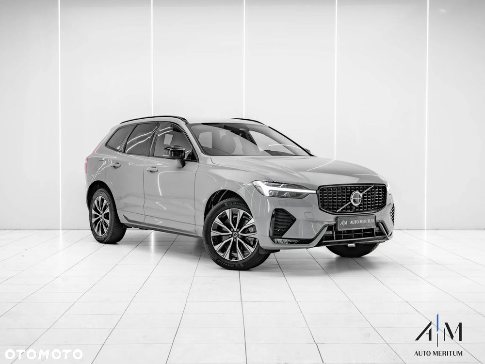 Volvo XC 60 B4 D AWD Plus Dark - 3