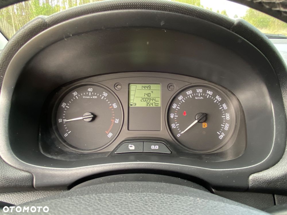 Skoda Fabia 1.2 HTP Ambiente - 15