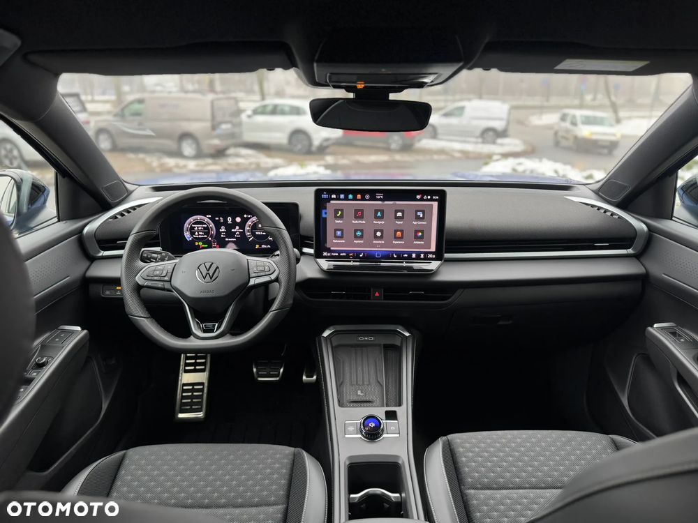 Volkswagen T-Roc 1.5 eTSI OPF DSG R-Line - 29