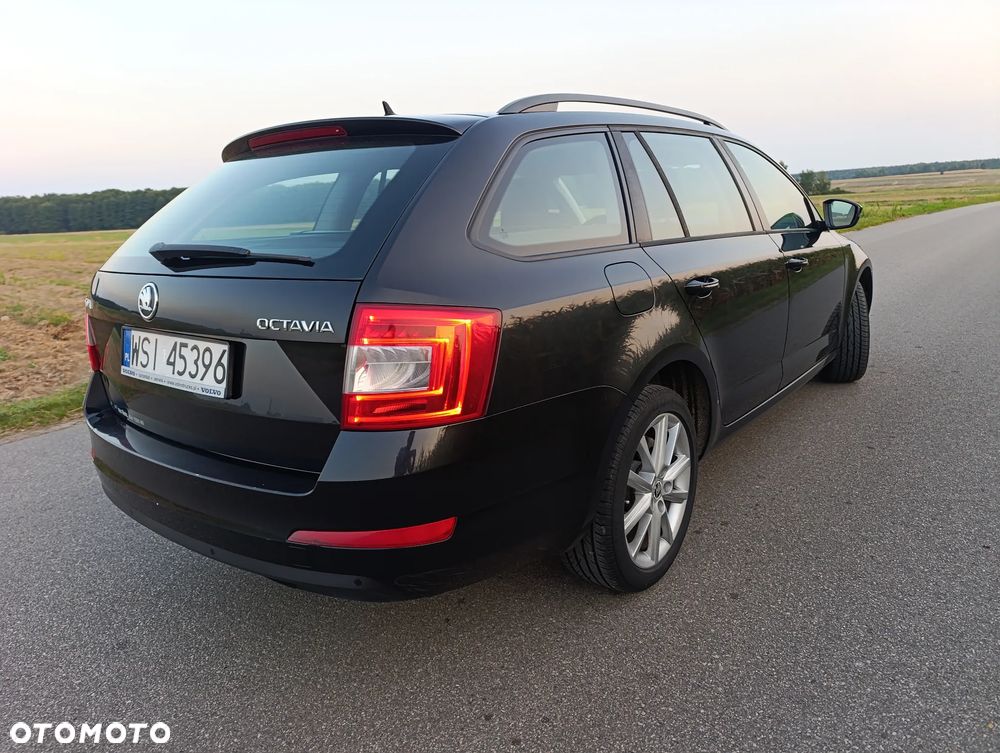 Skoda Octavia 1.4 TSI Elegance DSG - 4