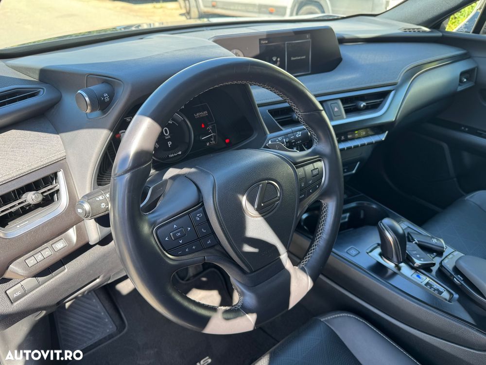 Lexus UX 300e Executive - 15