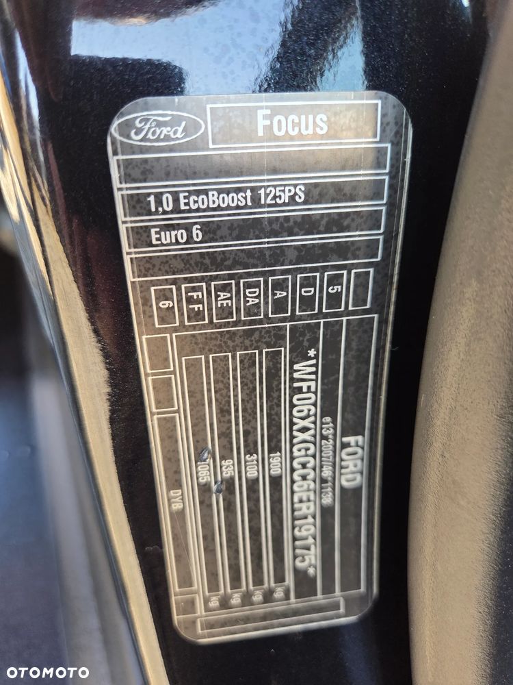 Ford Focus 1.0 EcoBoost Titanium ASS - 32