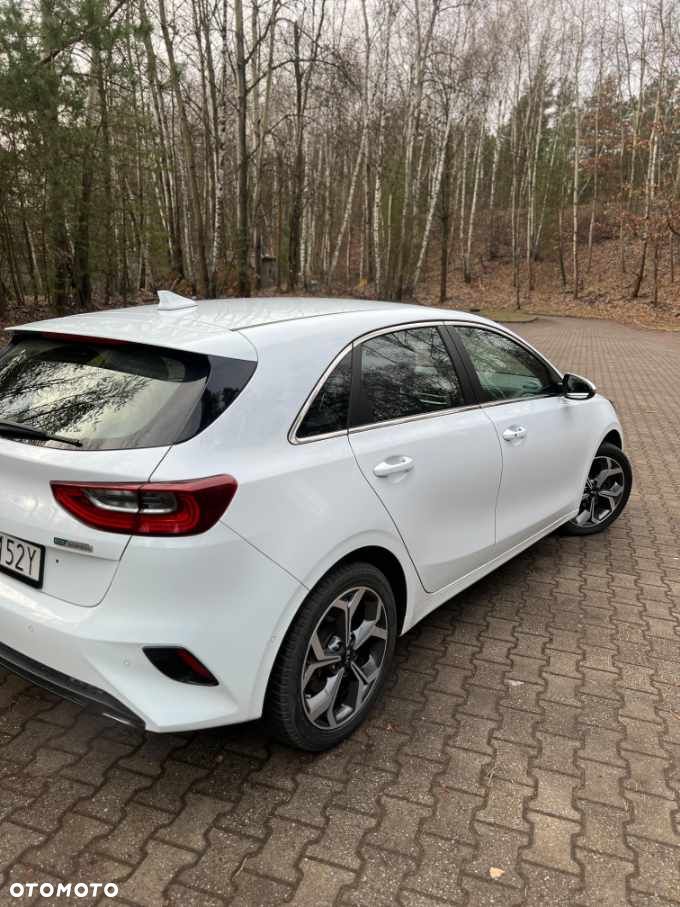 Kia Ceed 1.6 CRDi Eco-Dynamics+ (48V Mild-Hybrid) Spirit - 4