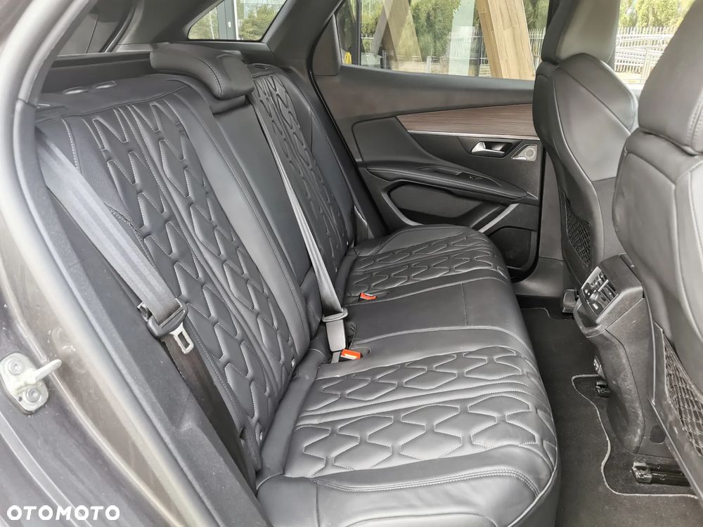 Peugeot 3008 225 e-EAT8 GT - 19