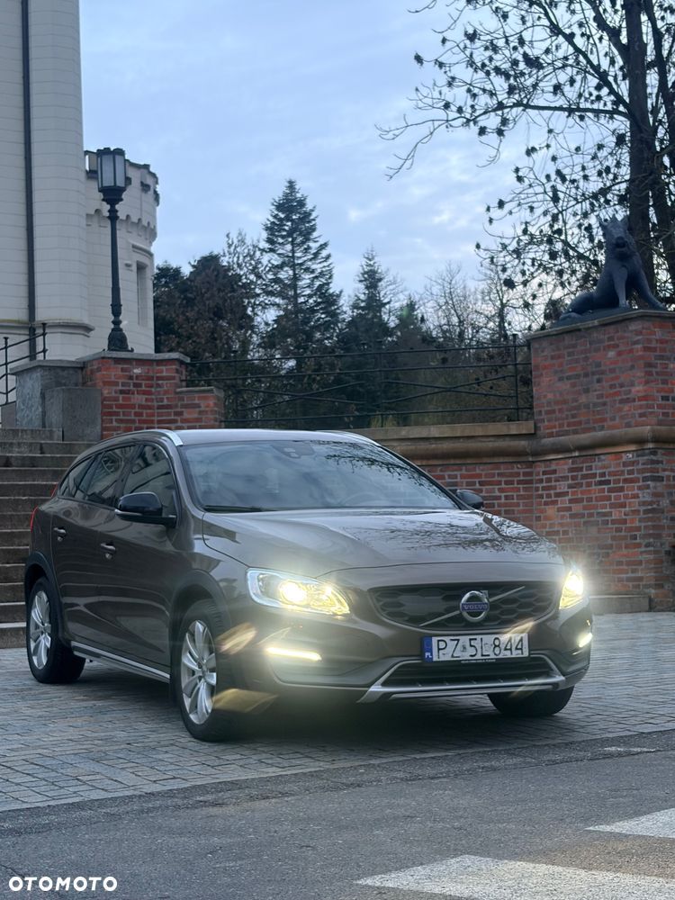 Volvo V60 Cross Country D4 Drive-E Summum - 2