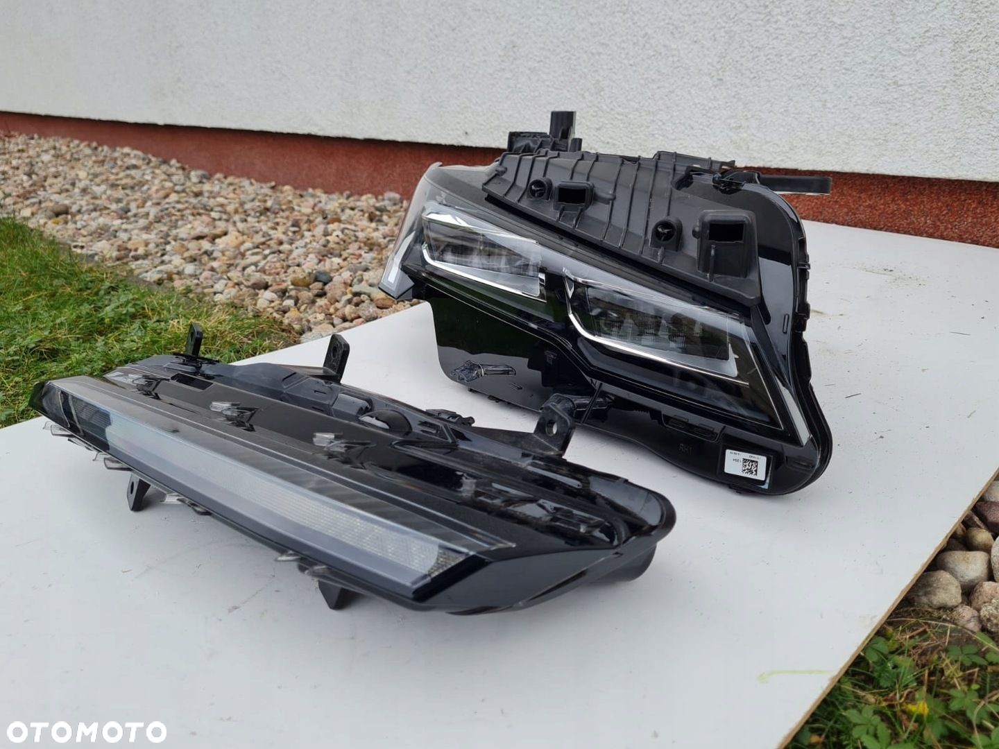 PEUGEOT 308 III T10 Lampa prawa przód DRL Led Full Led Matrix 98491148 - 4