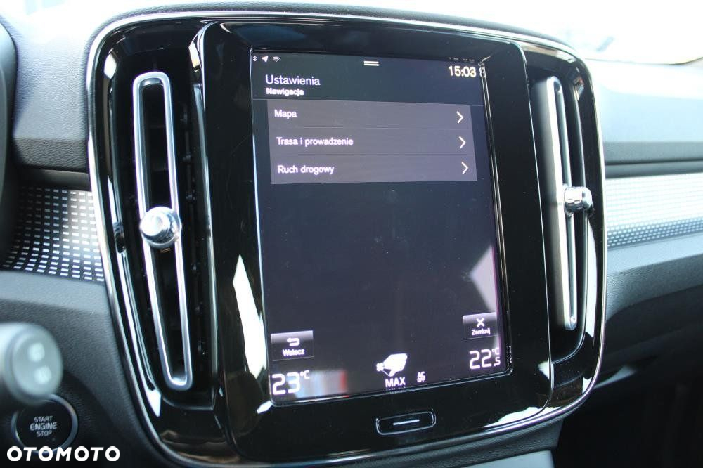 Volvo XC 40 - 33