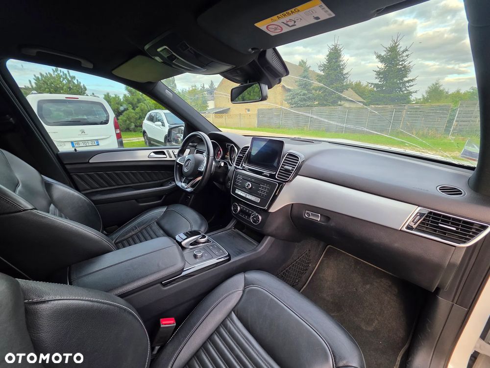 Mercedes-Benz GLE 350 d 4Matic 9G-TRONIC AMG Line - 20
