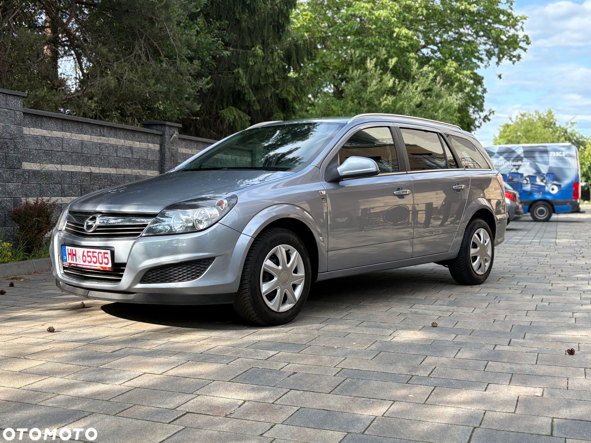 Opel Astra 1.4 Caravan Edition 111 Jahre - 1