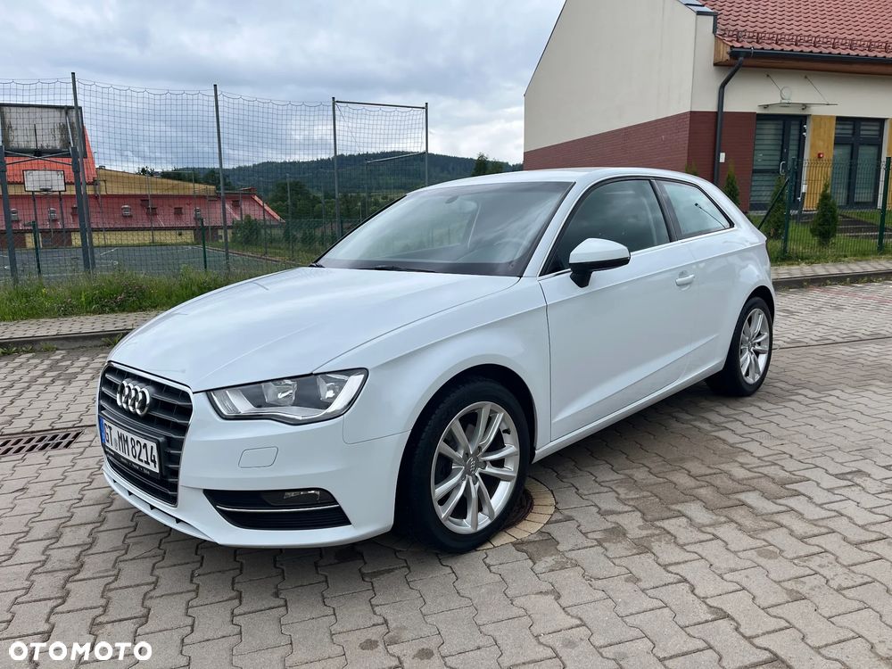 Audi A3 3-drzwiowe 1.4 TFSI Ambiente - 1