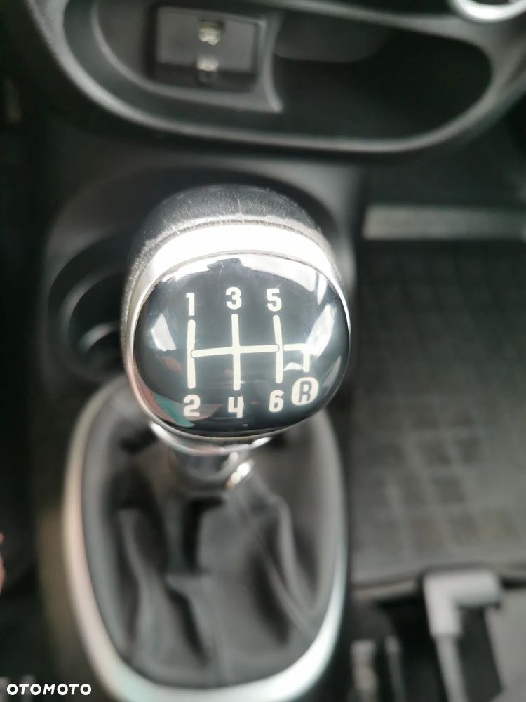 Fiat 500L 1.4 16V Opening Edition - 17