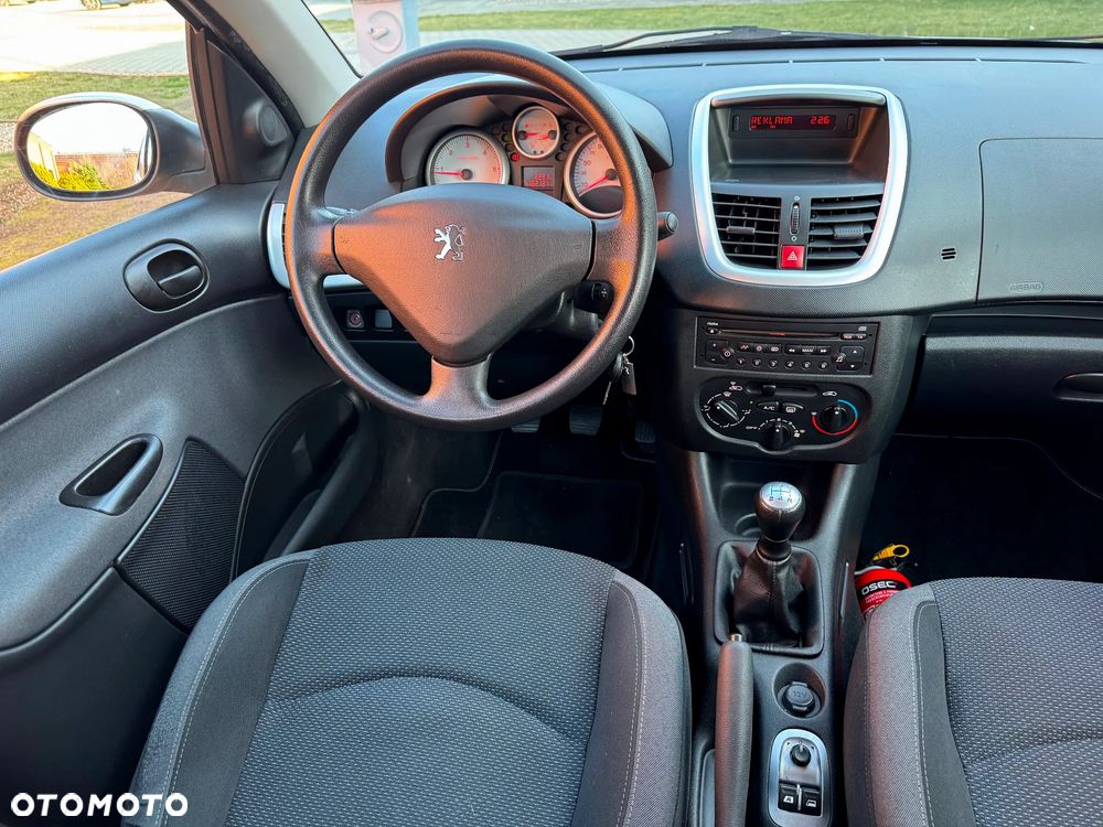 Peugeot 206 plus - 14