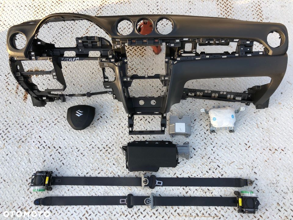 SUZUKI VITARA III DESKA KONSOLA KOKPIT PULPIT AIRBAG PODUSZKI 2x PASY PAS - 1