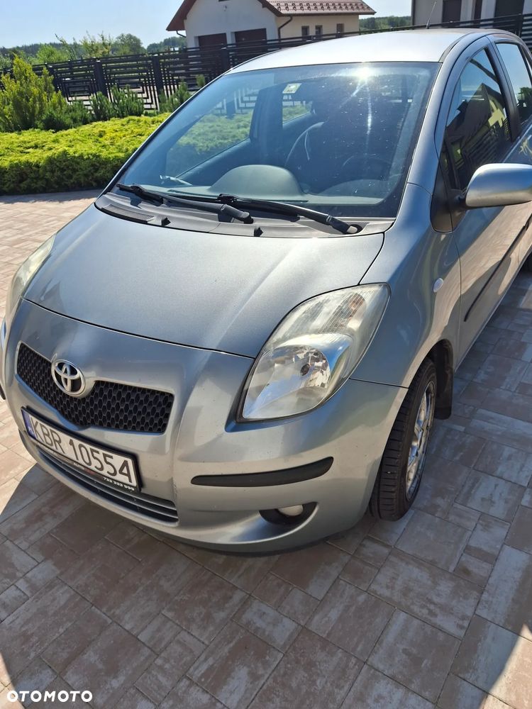 Toyota Yaris 1.3 Sol - 1