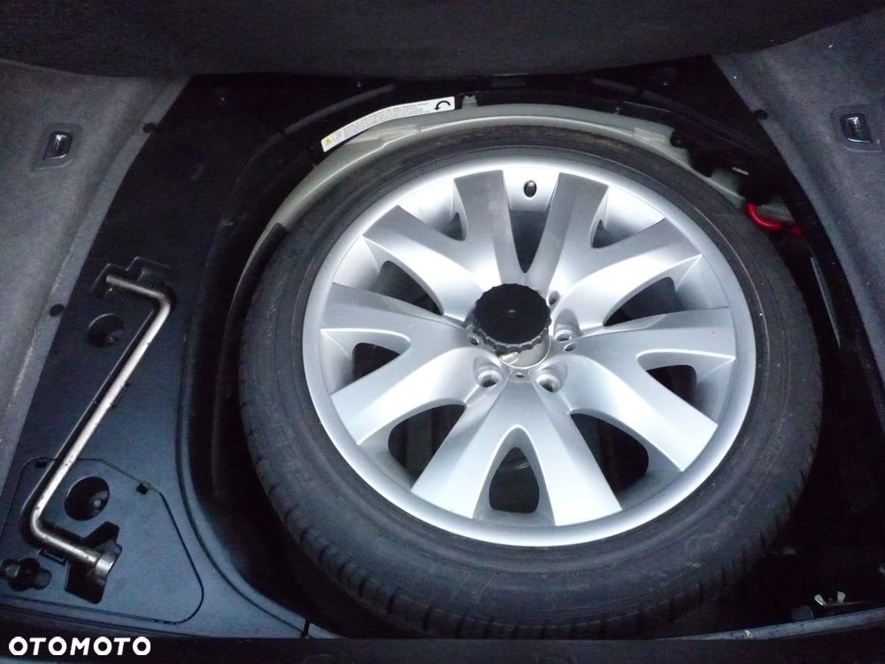 BMW Seria 7 730d - 29