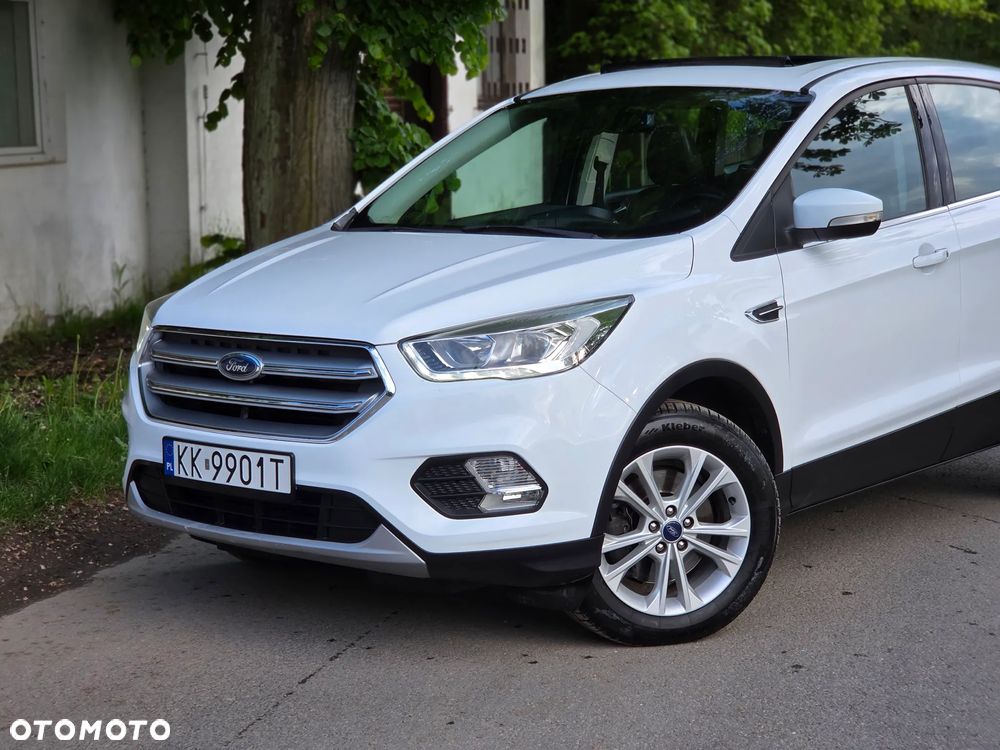 Ford Kuga 2.0 TDCi 2x4 Titanium - 19
