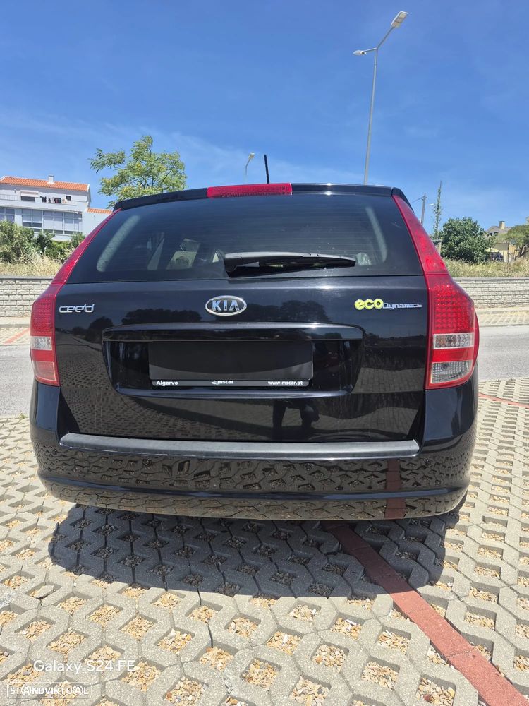 Kia Ceed SW 1.6 CRDi ECO - 6