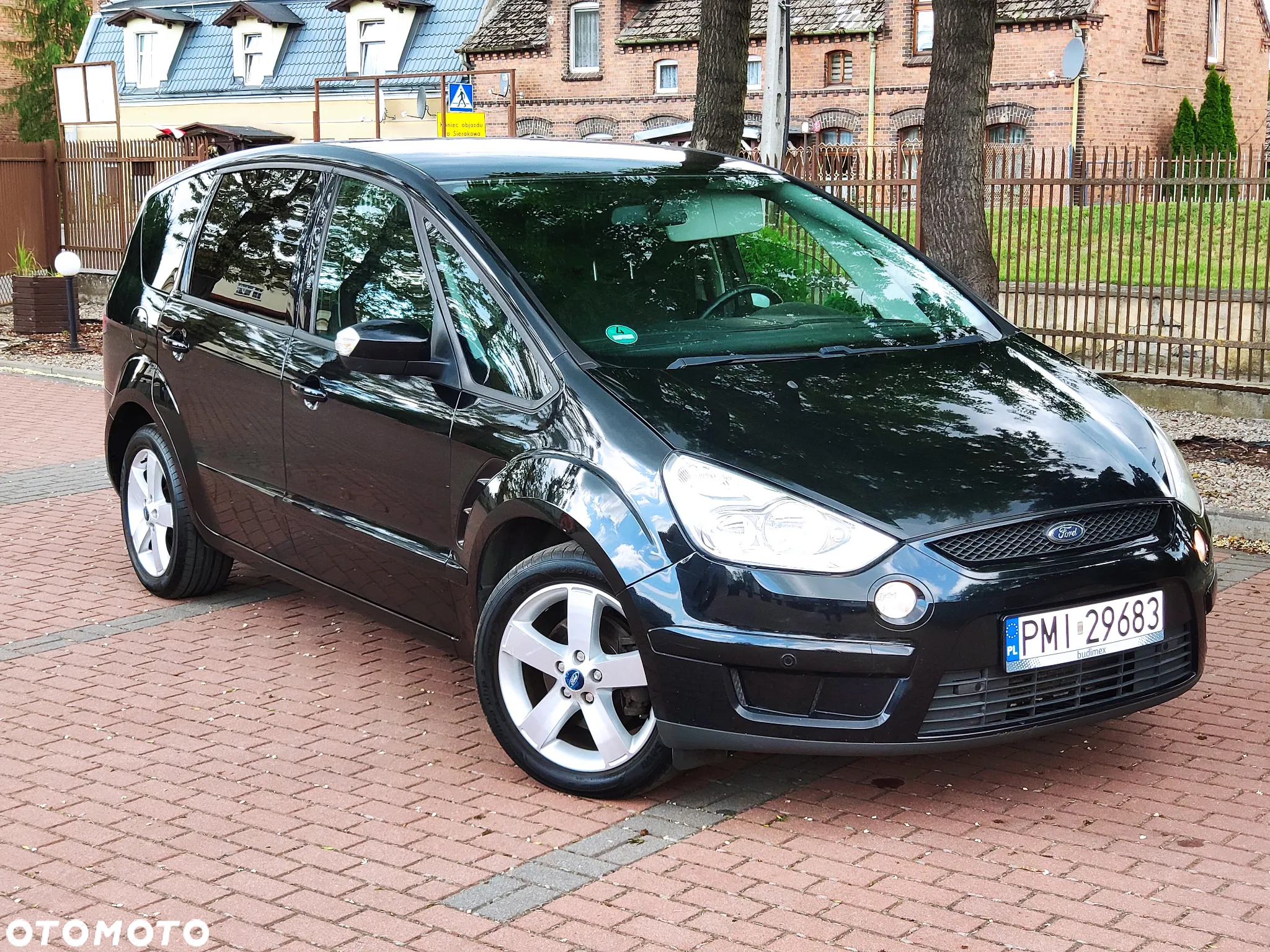 Ford S-Max - 20