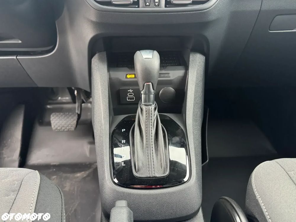 Ford Transit Courier 1.0 EcoBoost 125KM A7 FWD Van Limited - 18