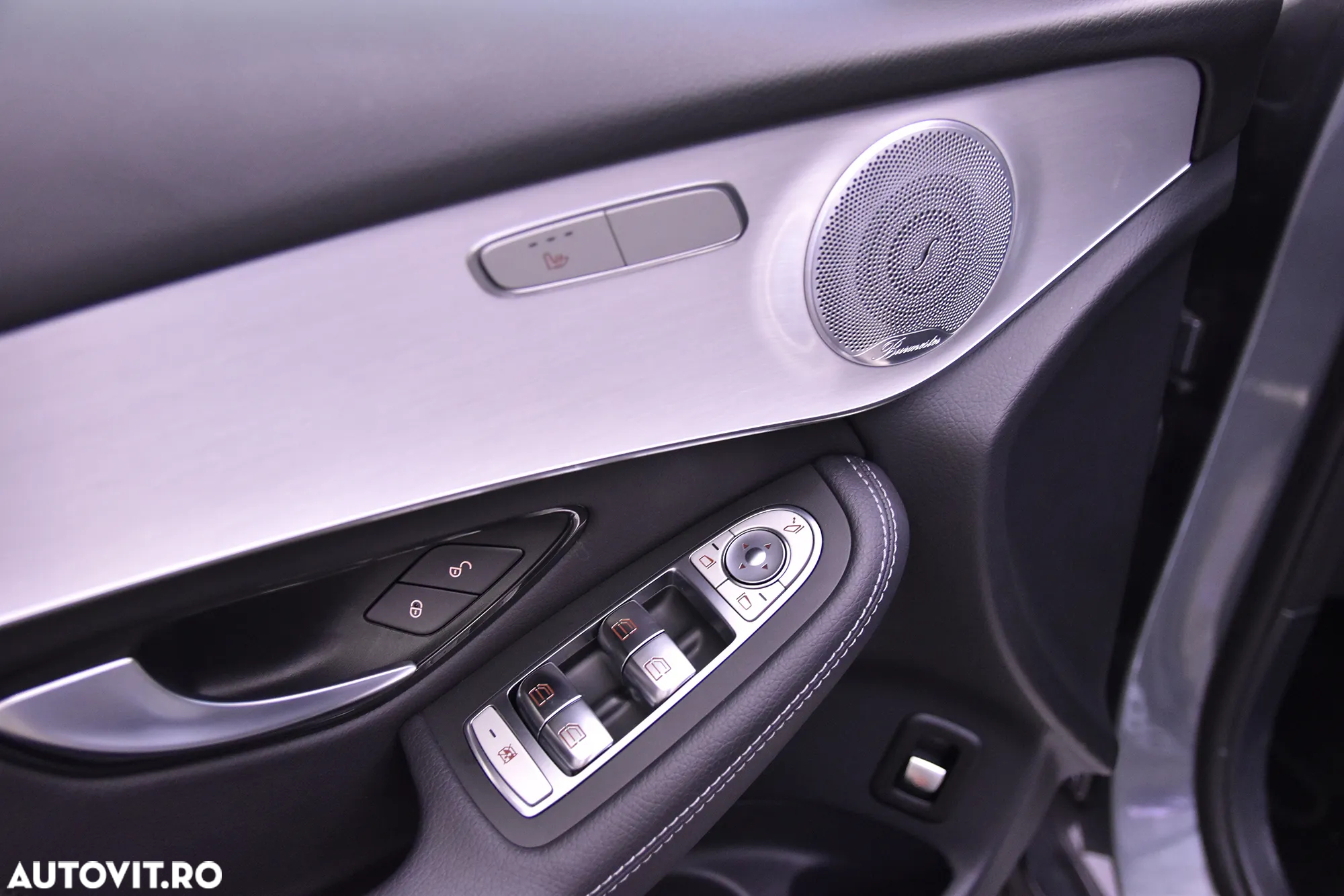 Mercedes-Benz GLC Coupe 300 4Matic 9G-TRONIC AMG Line - 14