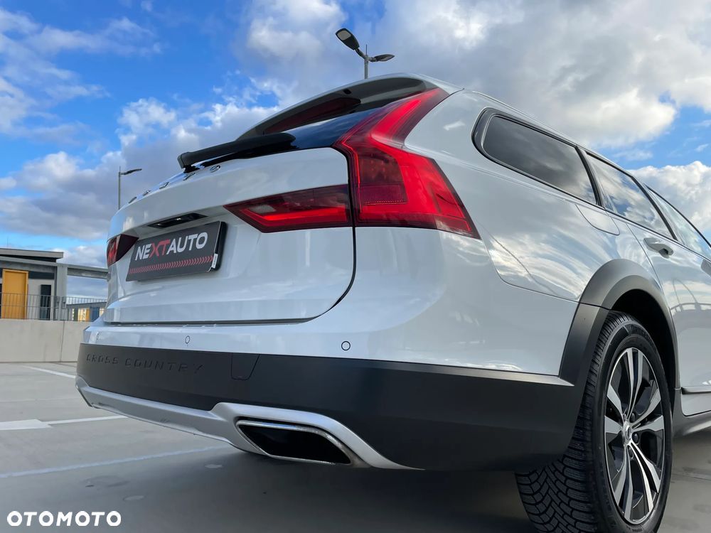 Volvo V90 Cross Country T5 AWD - 21