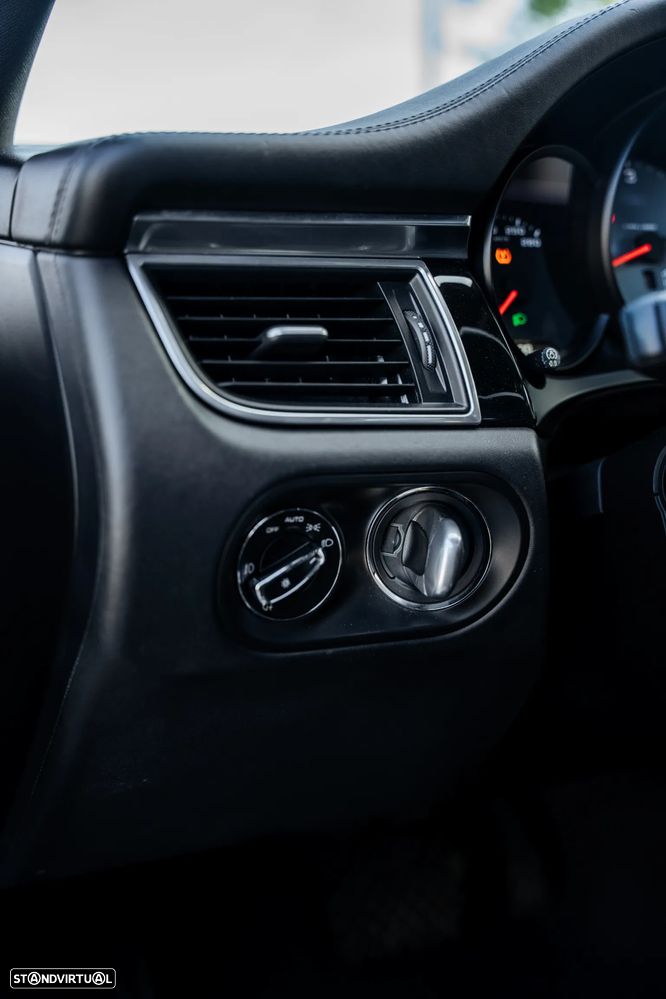 Porsche Macan S - 37