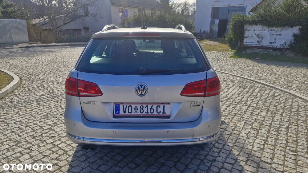 Volkswagen Passat 2.0 TDI 4Motion BlueMotion Technol Highline - 11