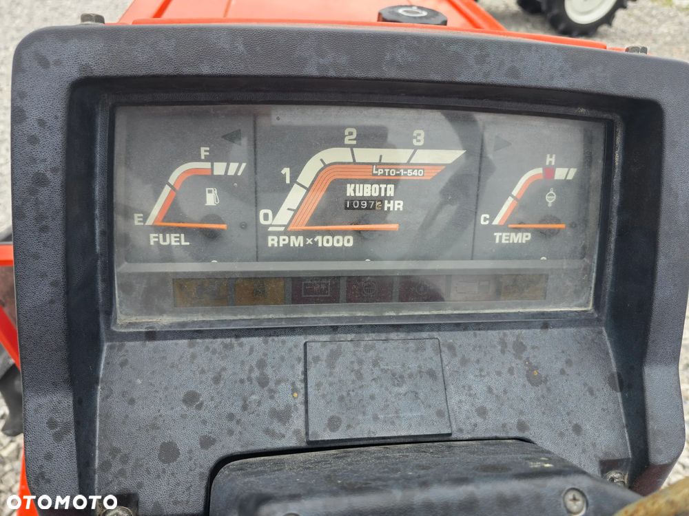 Kubota SUNSHINE L1 255 - 11