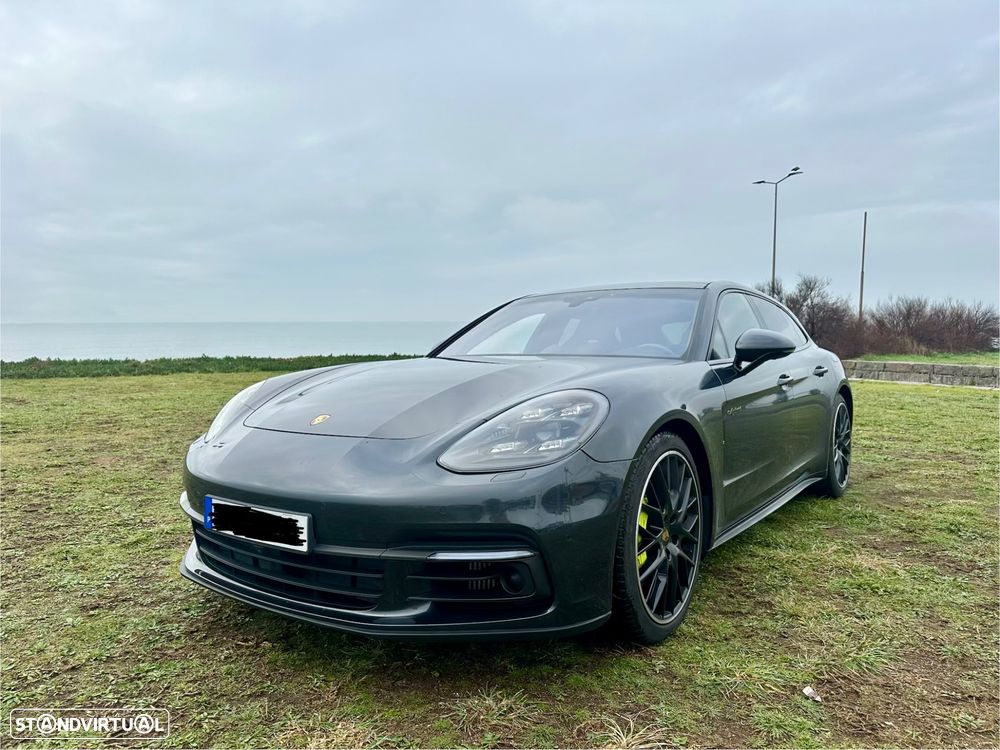 Porsche Panamera Sport Turismo 4 E-Hybrid - 3