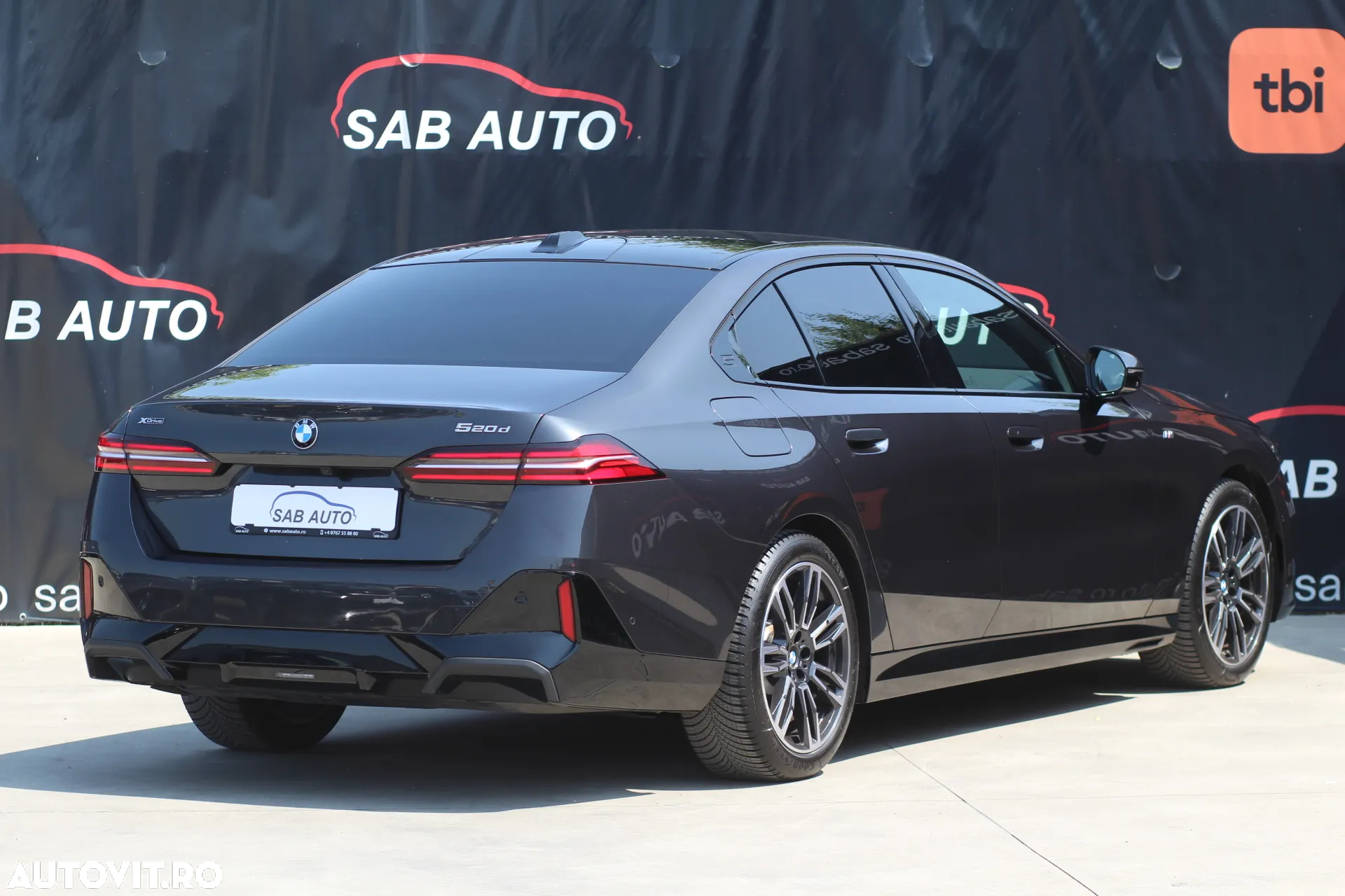 BMW Seria 5 520d xDrive AT MHEV - 27
