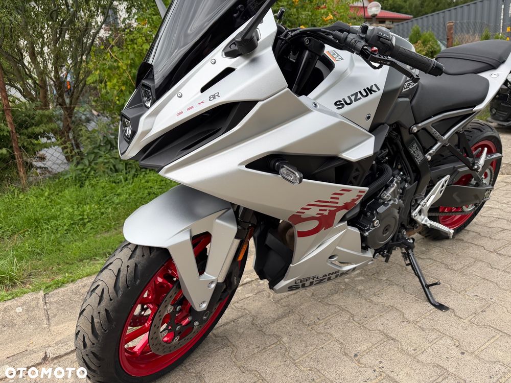 Suzuki GSX - 10