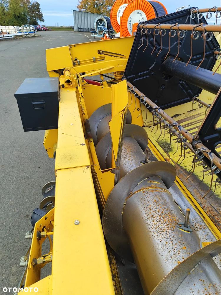 New Holland TX 66 2001R - 31