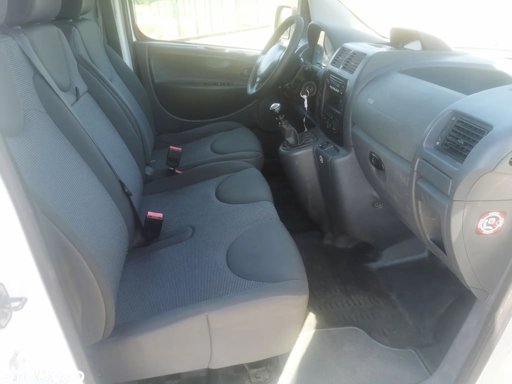 Peugeot Expert - 9