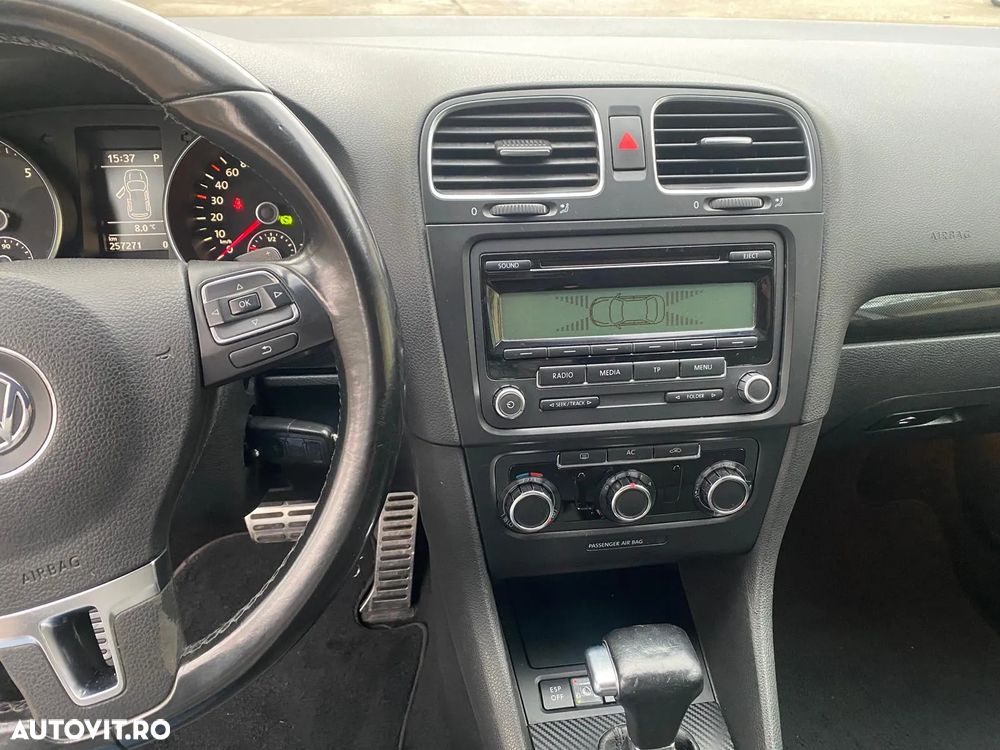 Volkswagen Golf 1.6 Comfortline DSG - 2