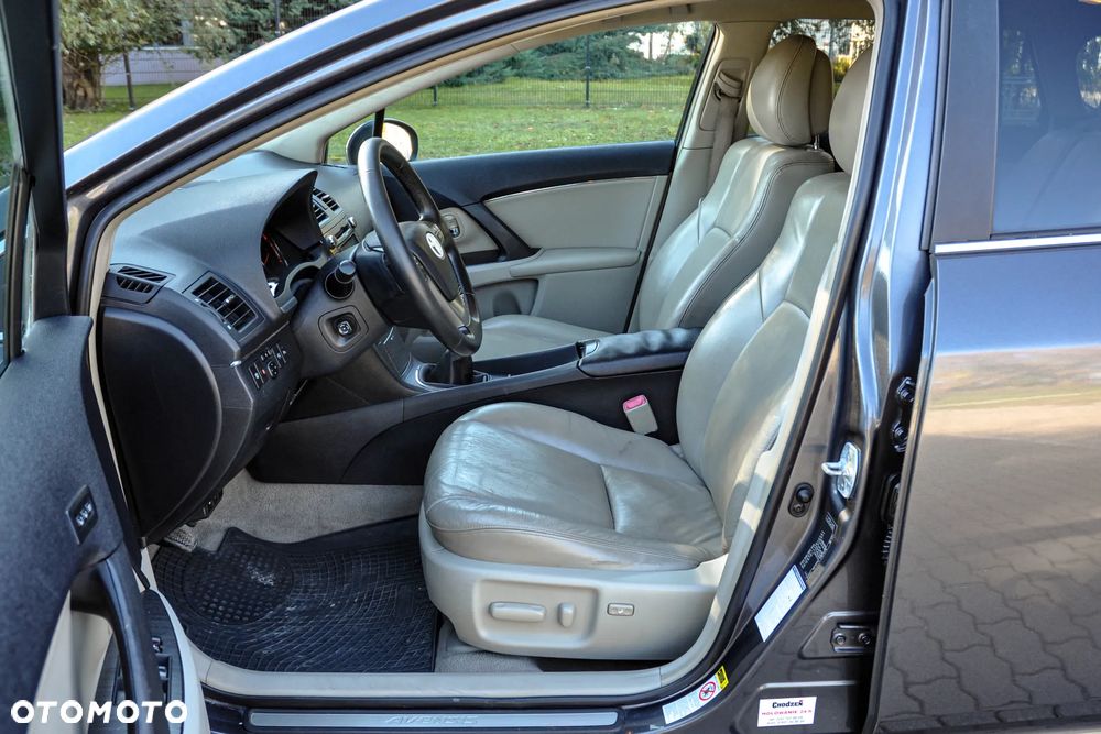 Toyota Avensis 2.2 D-CAT Premium - 7