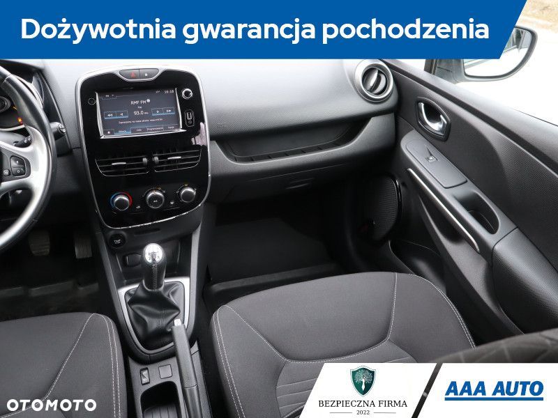 Renault Clio - 10