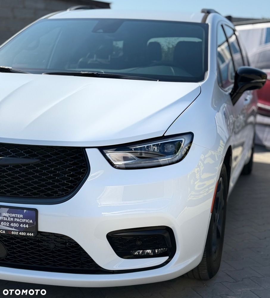 Chrysler Pacifica - 7