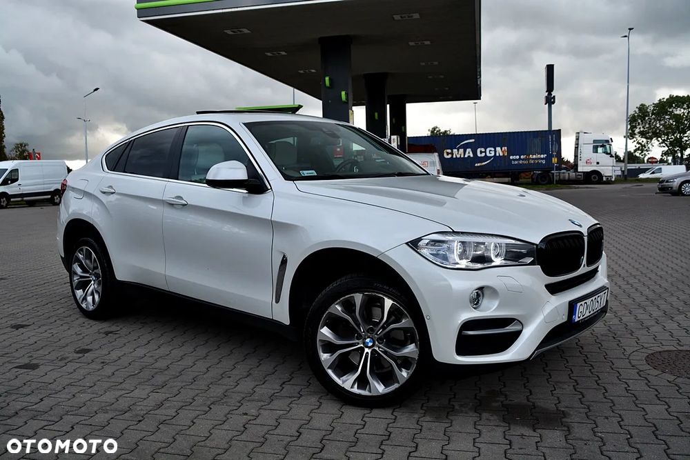 BMW X6 xDrive35i - 12