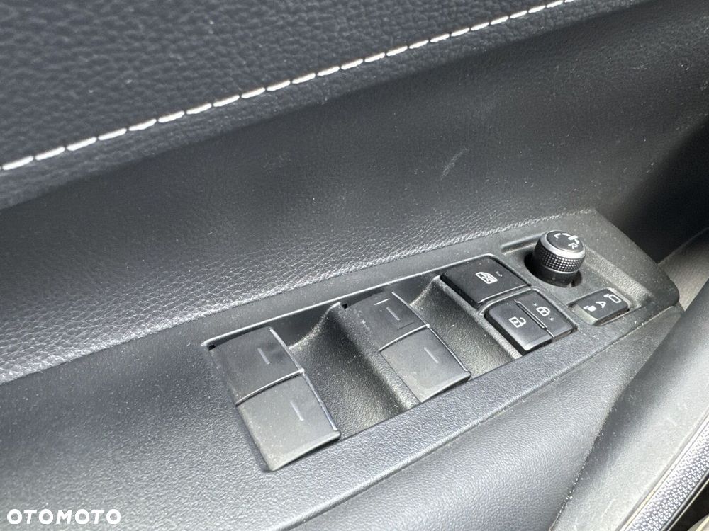 Toyota Corolla 1.8 Hybrid Comfort - 21