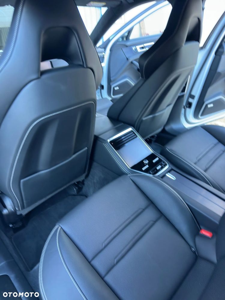 Porsche Panamera - 29