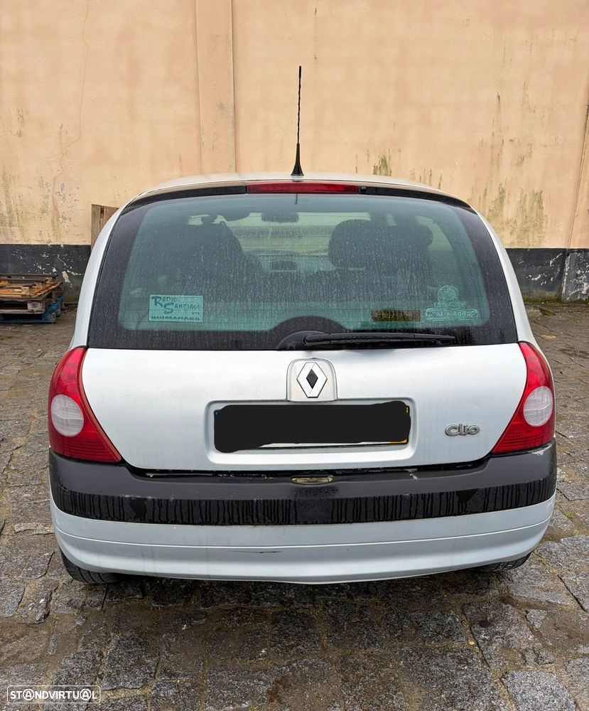 Renault Clio II 1.2 Ano 2002 Para Peças - 5