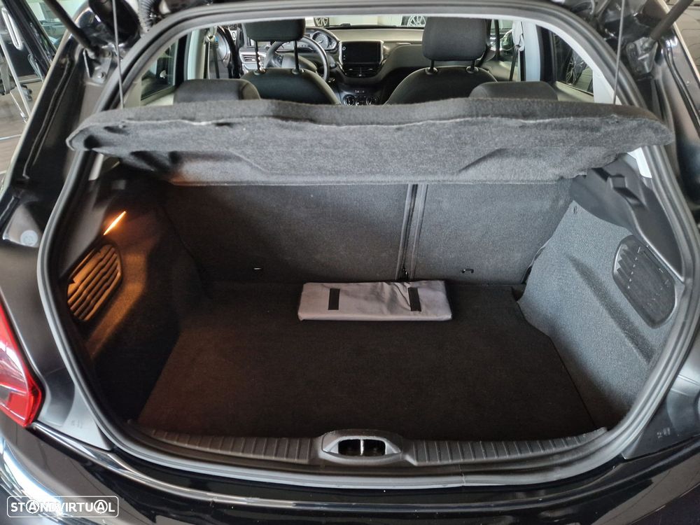 Peugeot 208 1.2 PureTech Signature - 20