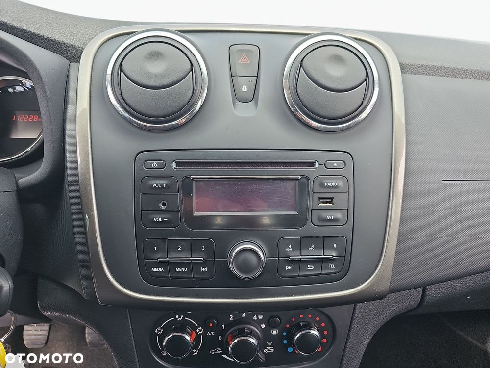 Dacia Sandero 1.2 16V Laureate - 18