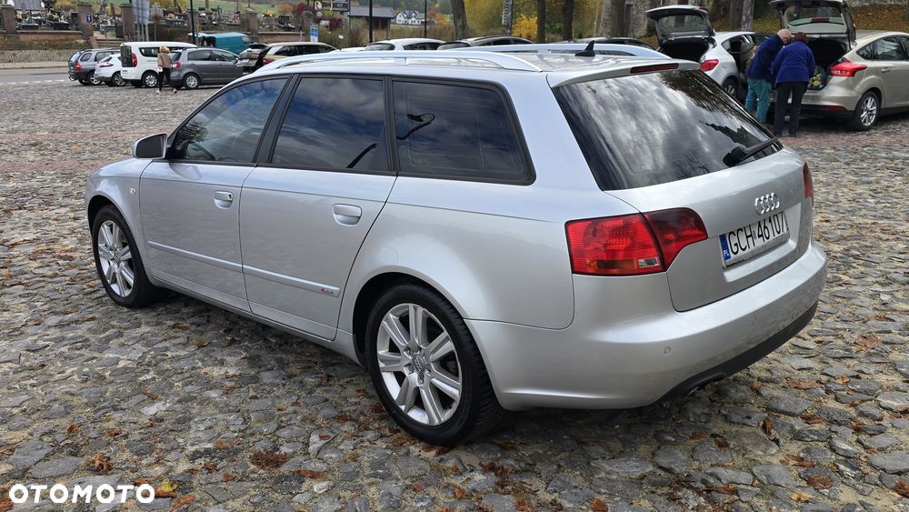Audi A4 Avant - 4