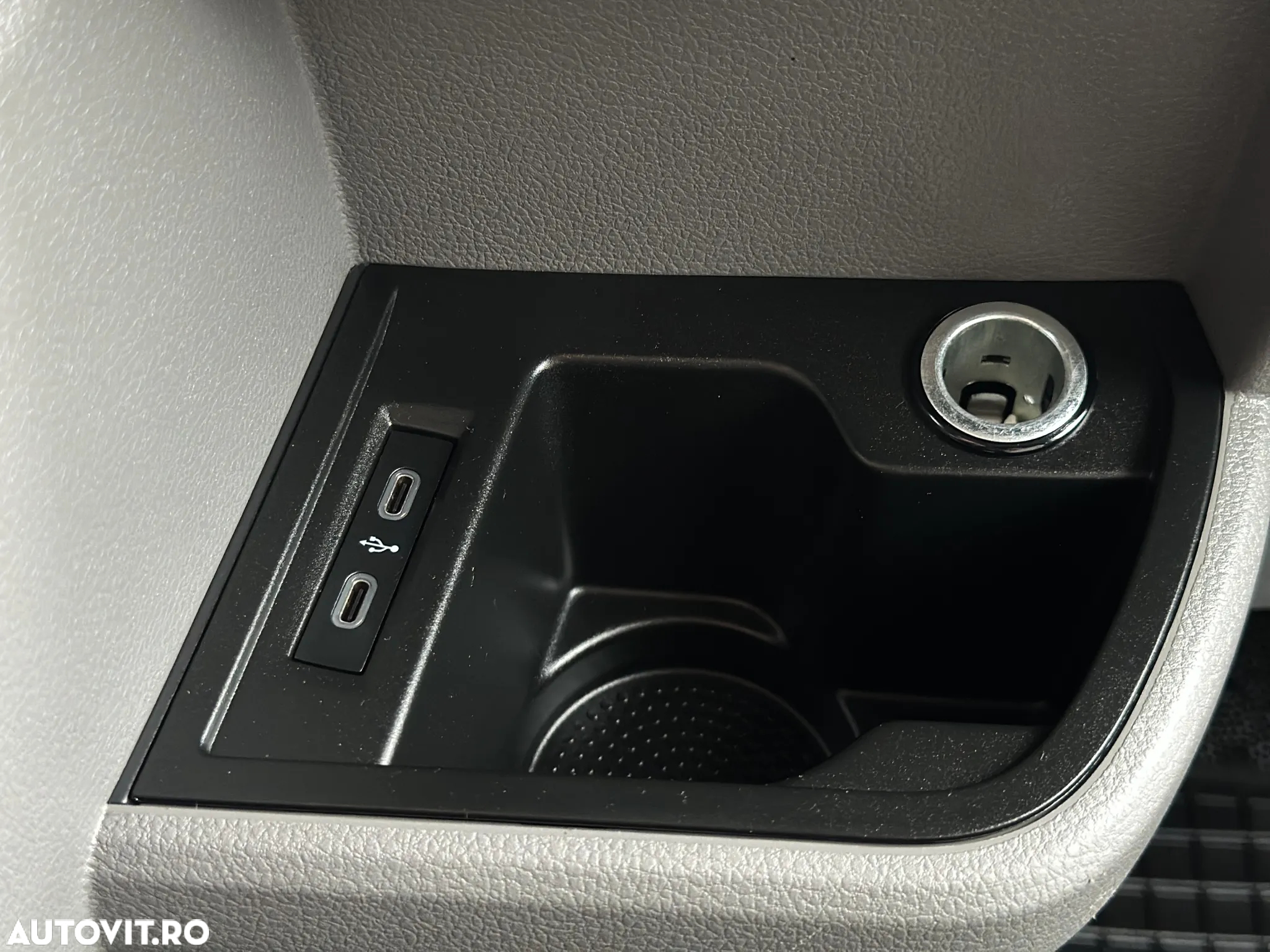 Volkswagen Transporter - 23