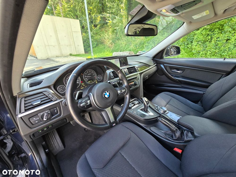 BMW Seria 3 328i Touring Luxury Line - 8