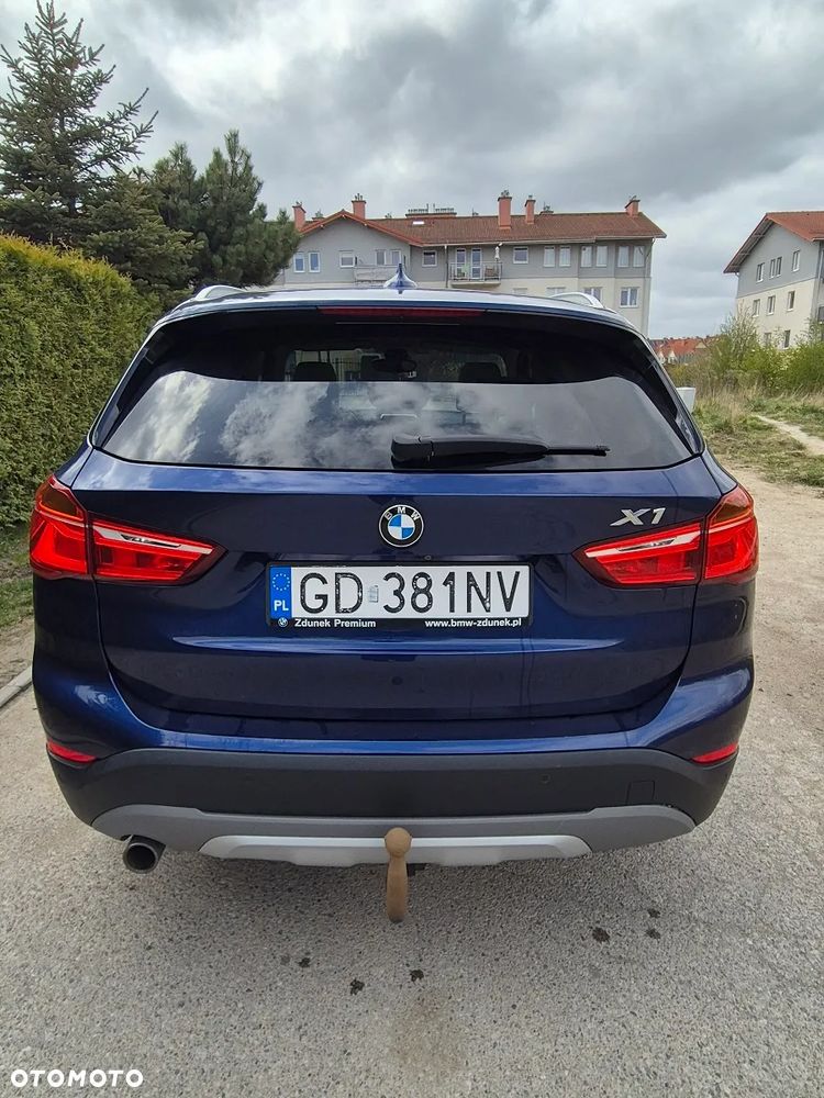 BMW X1 sDrive18i - 4