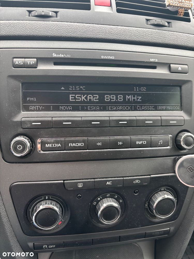 Skoda Octavia 1.6 Ambition - 11
