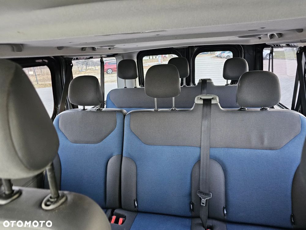 Renault Trafic 2.0 dCi 115 Passenger Combi L2H1 Quickshift - 9