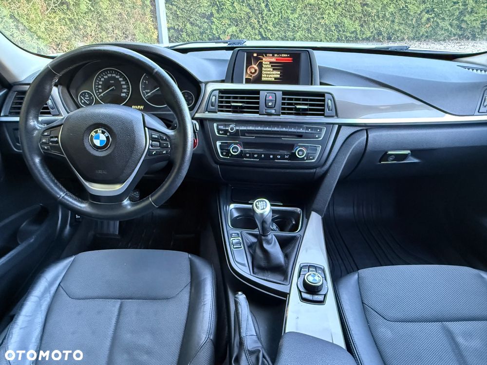 BMW Seria 3 318d Modern Line - 6